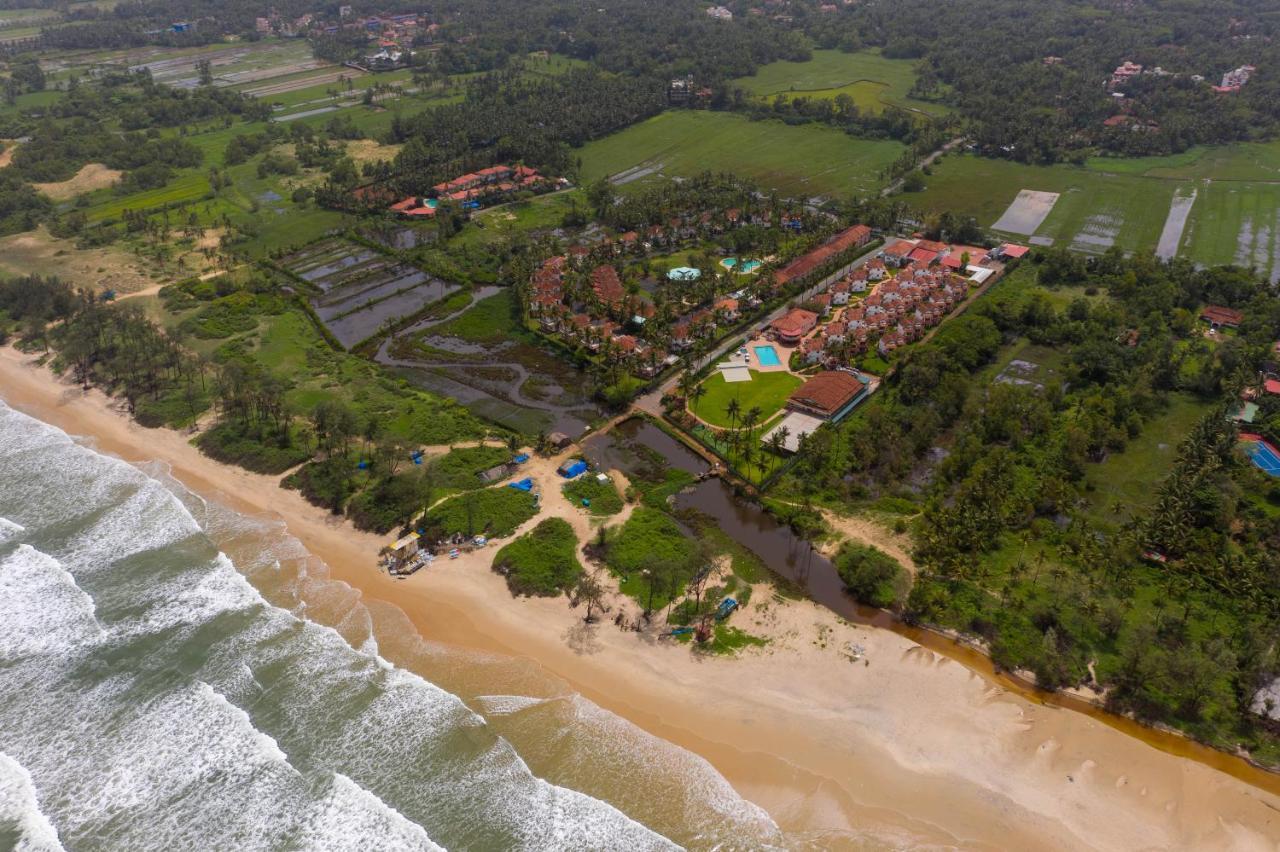 Nanu Beach Resort & Spa Betalbatim Bagian luar foto