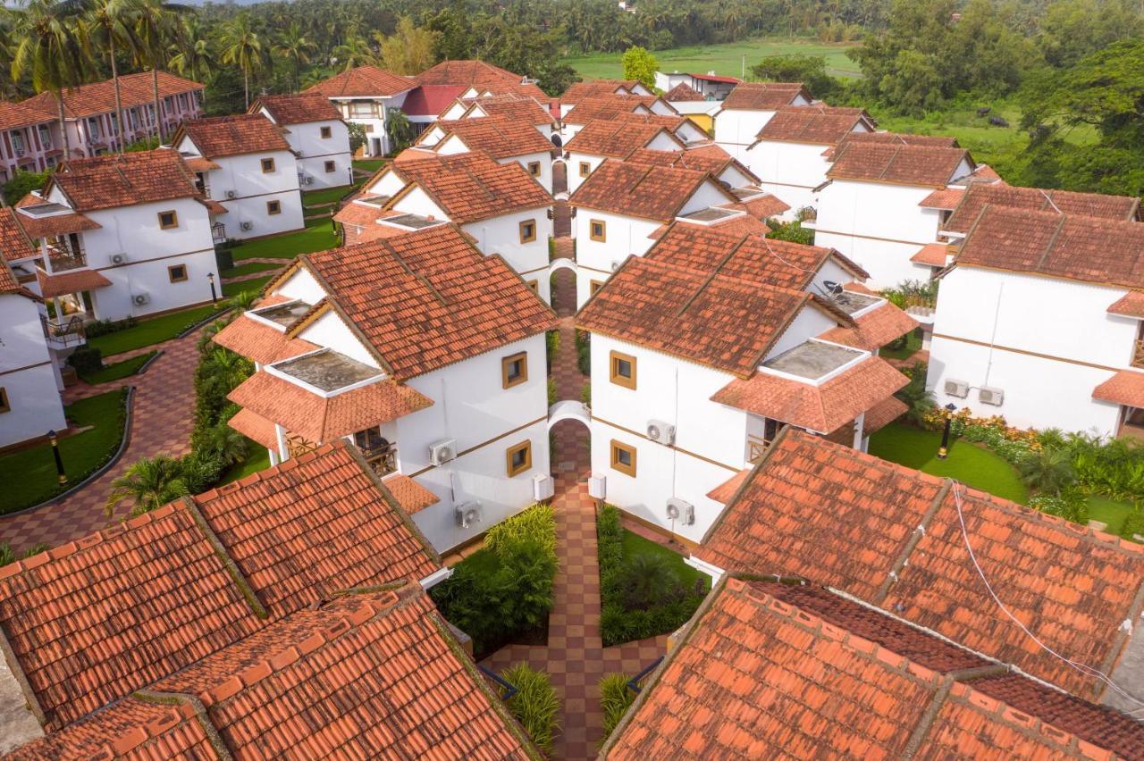 Nanu Beach Resort & Spa Betalbatim Bagian luar foto