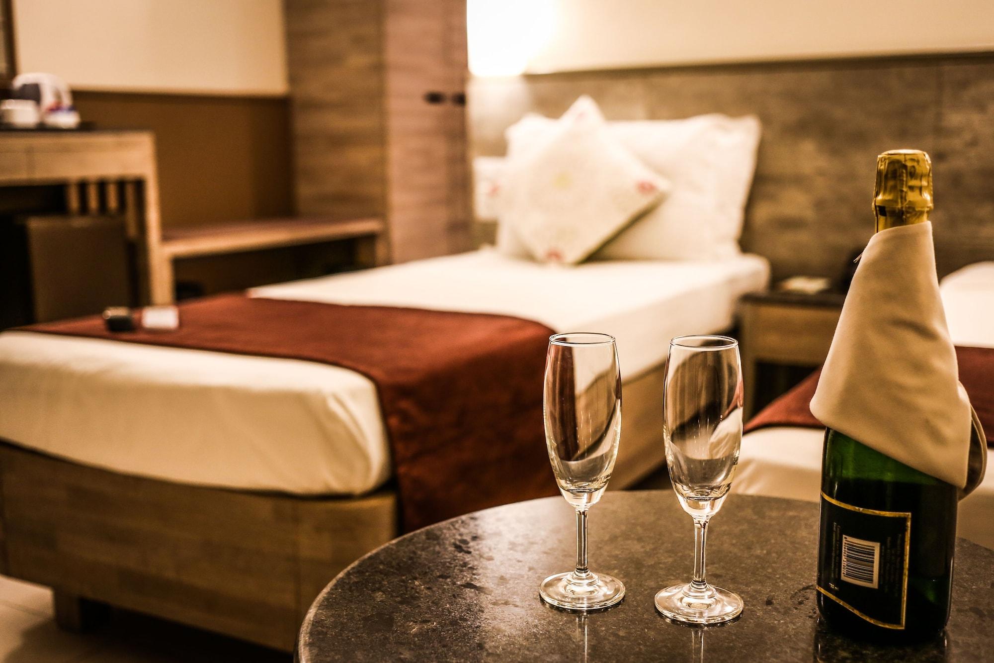 Nanu Beach Resort & Spa Betalbatim Bagian luar foto
