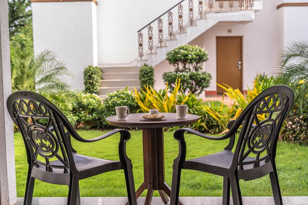 Nanu Beach Resort & Spa Betalbatim Bagian luar foto