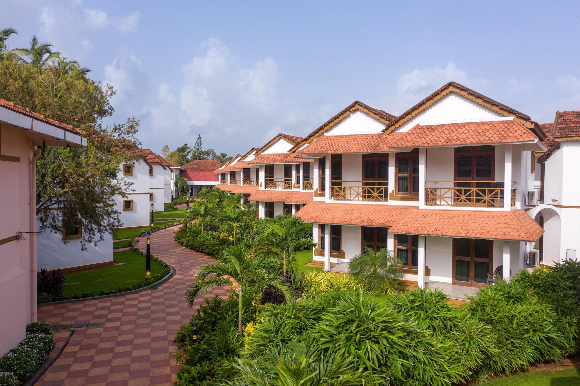 Nanu Beach Resort & Spa Betalbatim Bagian luar foto
