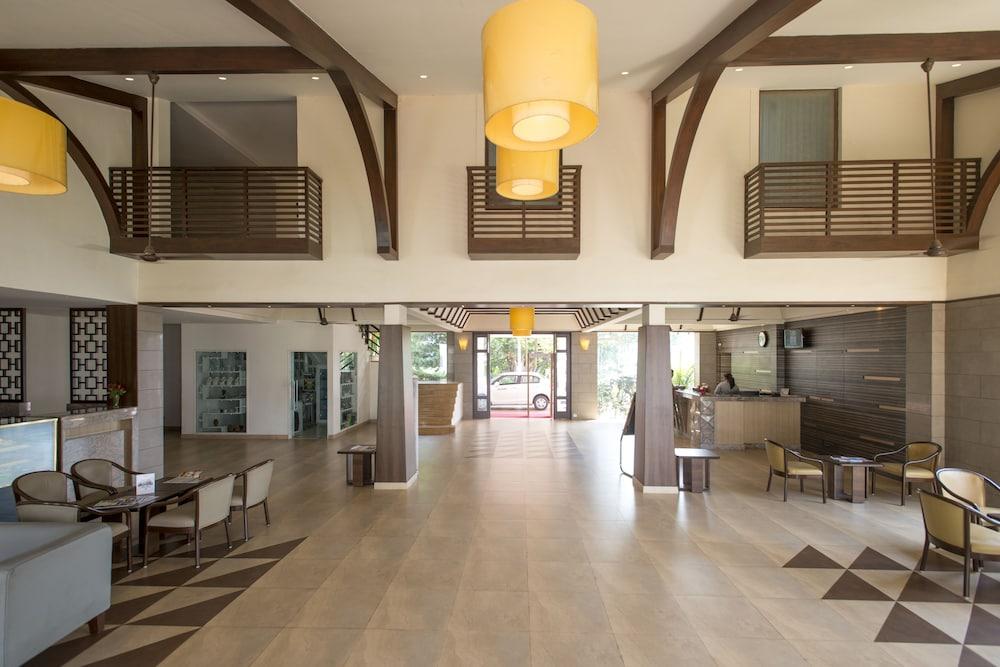 Nanu Beach Resort & Spa Betalbatim Bagian luar foto