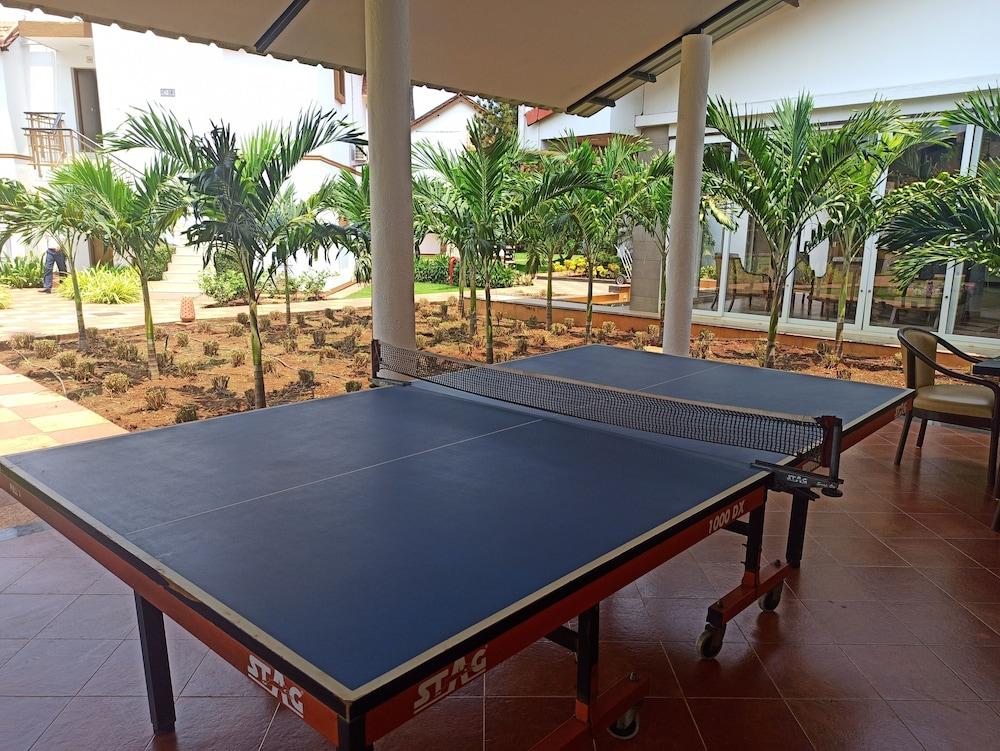 Nanu Beach Resort & Spa Betalbatim Bagian luar foto