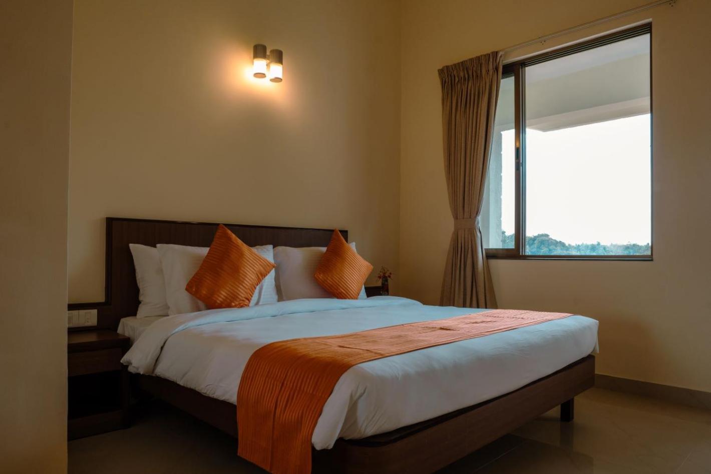 Nanu Beach Resort & Spa Betalbatim Bagian luar foto