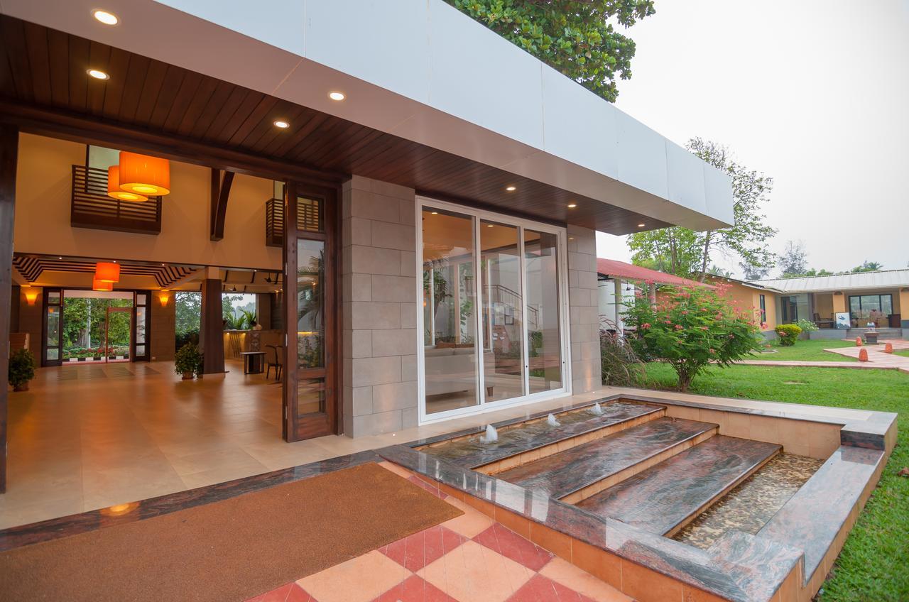 Nanu Beach Resort & Spa Betalbatim Bagian luar foto