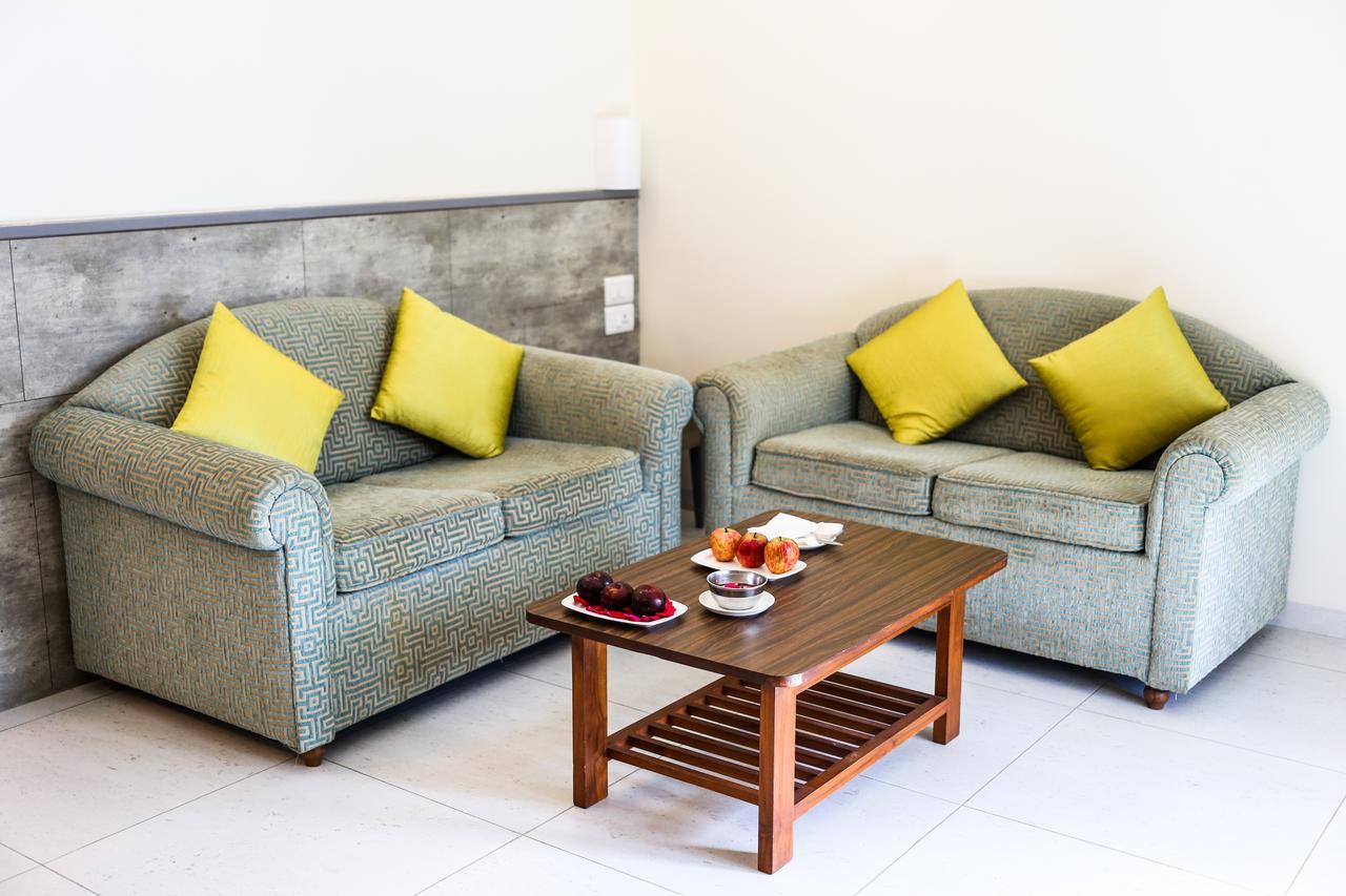 Nanu Beach Resort & Spa Betalbatim Bagian luar foto